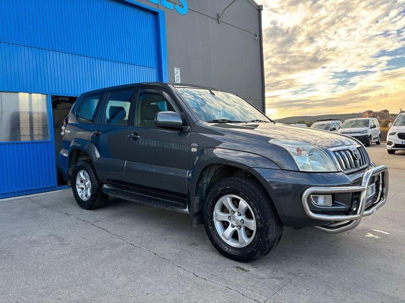 Toyota Land Cruiser D-4D VX 3p 2006, foto 3