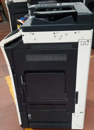 Konica Minolta bizhub C224e Multifunción