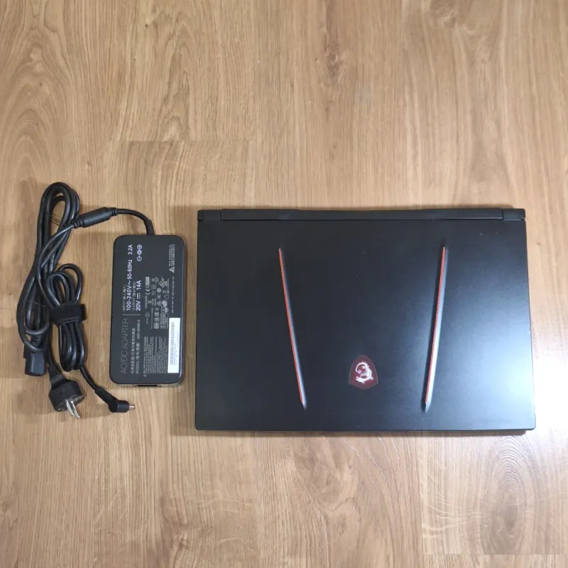 MSI GE75 Raider 8SF RTX 2070 + Cargador
