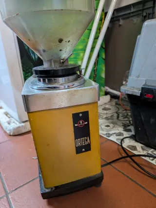 Molinillo de café antiguo Ortega