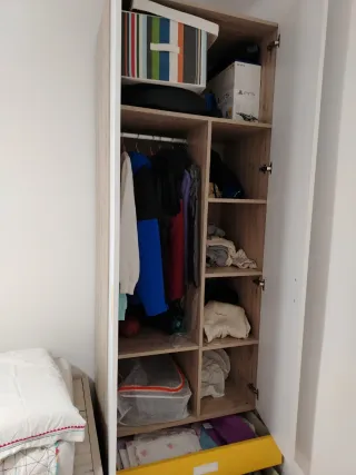 Habitación juvenil completa.