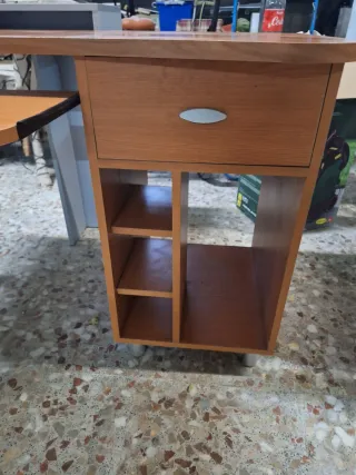 Escritorio madera y metal