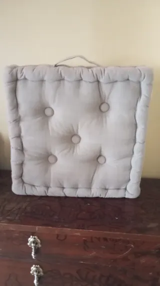 Cojín asiento acolchado gris