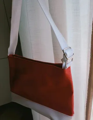 Borsa a spalla Playboy arancione e bianca