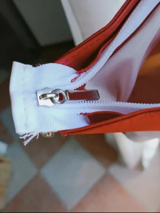 Borsa a spalla Playboy arancione e bianca