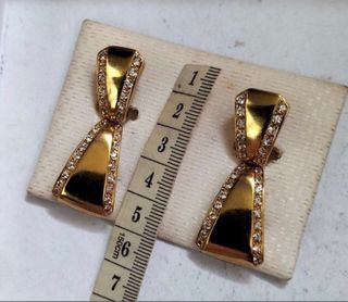 Pendientes antiguos chapados en oro