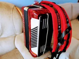 Acordeón Hohner Concerto II N 72 bajos