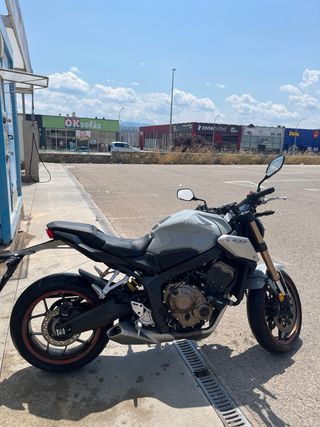 Honda CB 650 R Gris 2021- 6550 KM