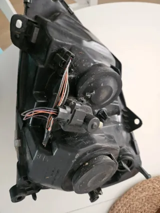 Faro derecho Renault Clio 2