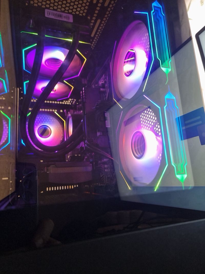 PC Gaming RTX 5060TI 16GB, Ryzen 7 5800X, 32GB RAM afbeelding 6