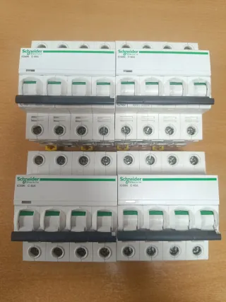 Interruptor Automático Trifásico Schneider 40A