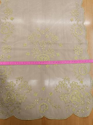 Delantal fallera tul bord. y lentej. oro T.80