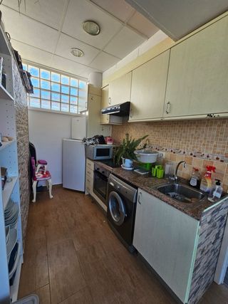 Se aquila una habitación o la vivienda integra