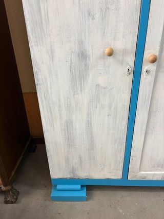 ARMARIO BLANCO Y AZUL
