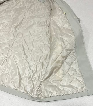 Chaqueta gabardina impermeable beige