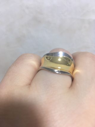 Anillo ajustable dorado y plateado