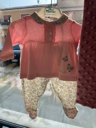 Completo neonata rosa con fiori