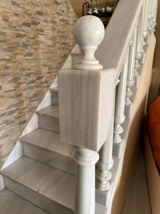 Balaustre de mármol para escalera