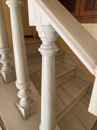 Balaustre de mármol para escalera