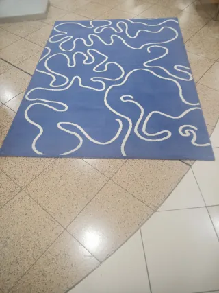 Alfombra azul Ikea Sabina