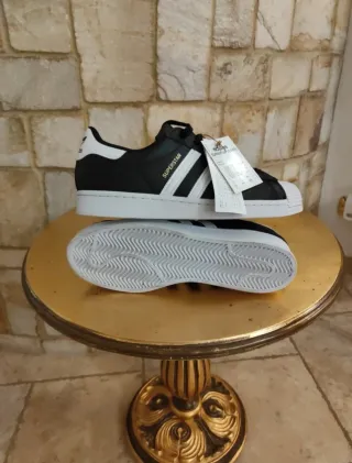 Adidas Superstar Vegan Uomo Nero Bianco