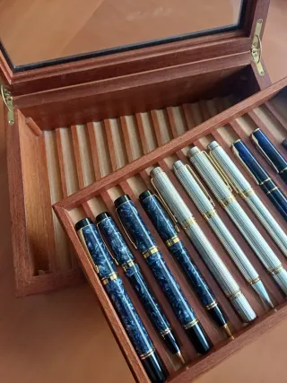 Caja Guarda Plumas Madera Caoba