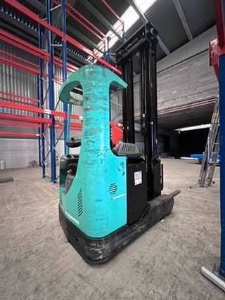 Carretilla Retráctil Eléctrica MITSUBISHI RB16K