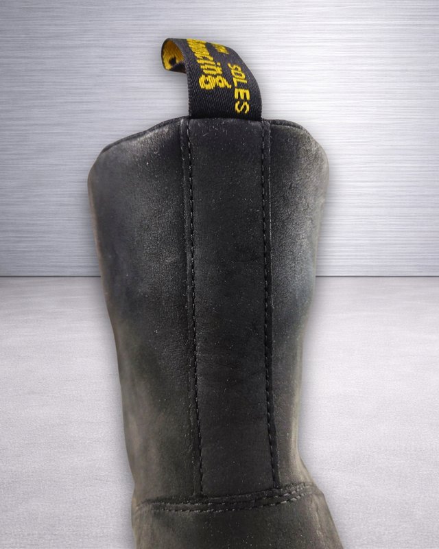 Dr. Martens Crewson Nubuck Negras 44 Hombre Nuevas