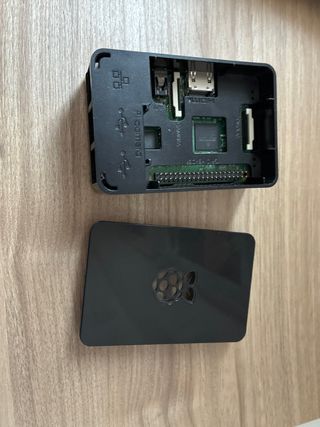 Raspberry Pi 3 con carcasa