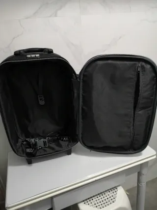 Maleta pequeña Tonny Falcona negra