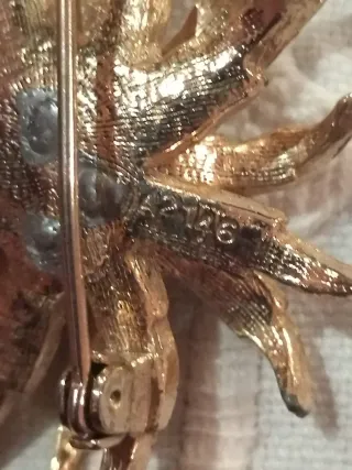 Broche vintage flor esmaltada Marcel Boucher