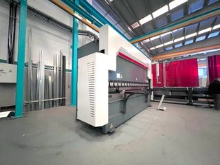 Plegadora CNC Durma AD-R-40175