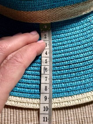 Sombrero de paja azul turquesa con flor rafia