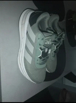 Zapatillas Adidas Running Verdes y Blancas