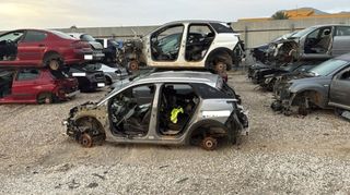 Peugeot 468638 refuerzo paragolpes del 3008 active