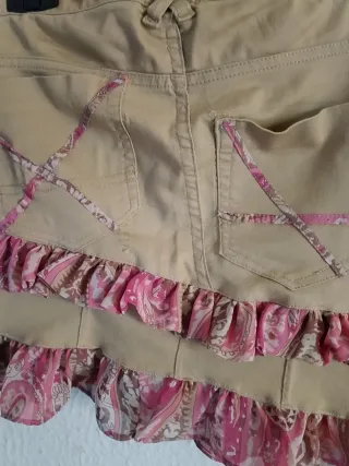 Minifalda  asimétrica volantes