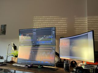 3 Monitores 34 + 2 Soportes (1 Doble)