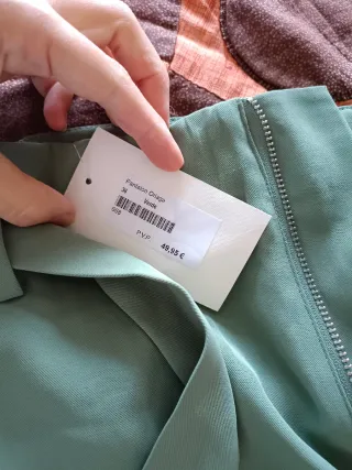 Pantalón ligero de vestir verde