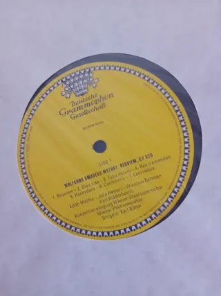 LP Mozart Requiem  Karl Böhm Sin usar