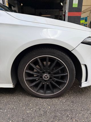 Llantas Mercedes 18” con neumáticos