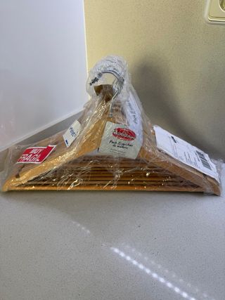 Pack 10 Perchas Madera Maxell