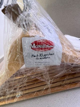 Pack 10 Perchas Madera Maxell