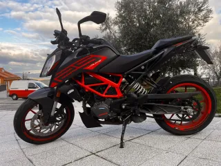 KTM Duke 125 Negra/Naranja