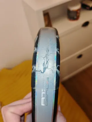 Pala Nox Attack 18K (con canto roto)