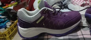 Bambas montaña niña moradas