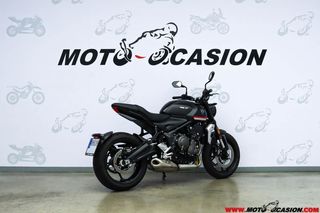 TRIUMPH TRIDENT 660 ¿A2?