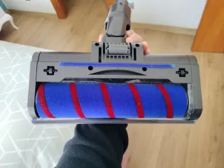 Cepillo Dyson V10 con luces Led y Filtro sin estre