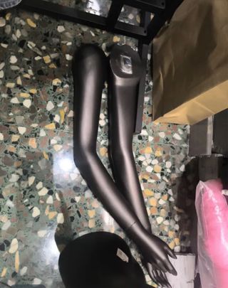 Maniquí mujer negro