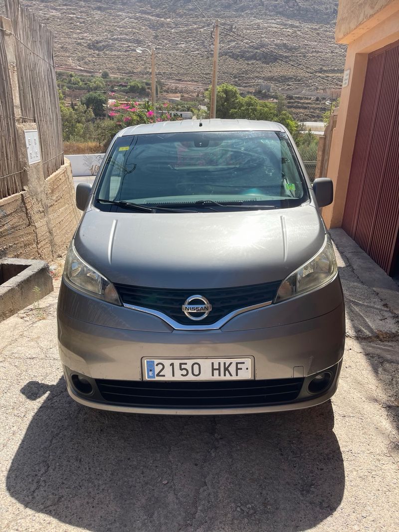 Nissan NV200 2012 - foto 1