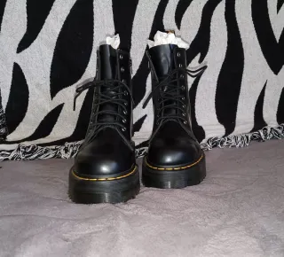 Botas Dr. Martens Talla 43 Nuevas